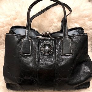 COACH medium insignia hobo